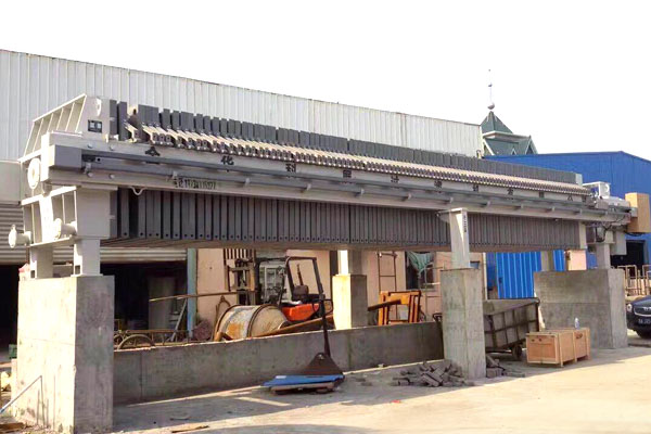 1500型隔膜過(guò)濾機(jī)